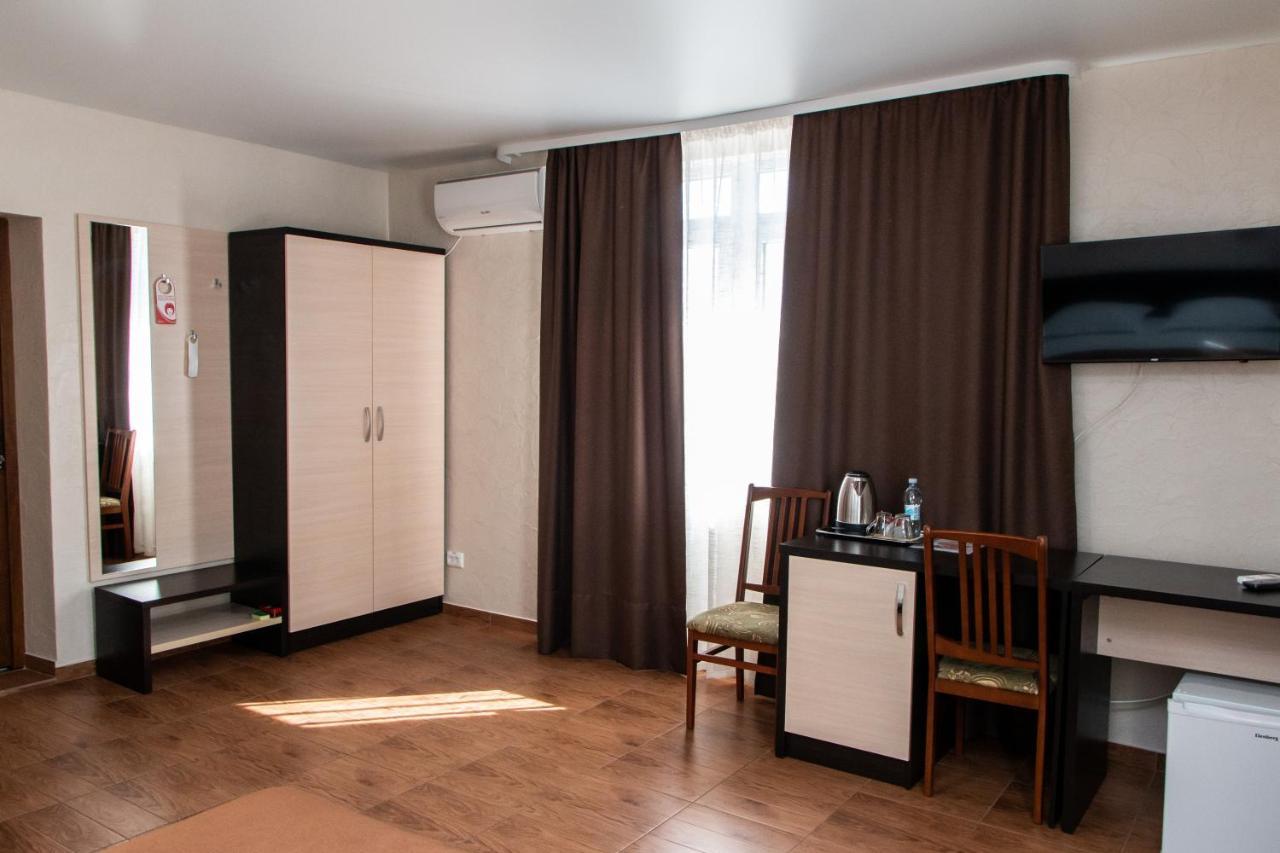Hotel Гостинний Двір "Марія" à Kropyvnytsky Extérieur photo