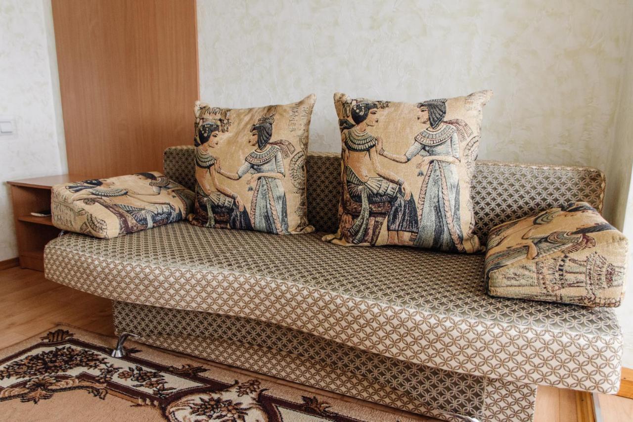 Hotel Гостинний Двір "Марія" à Kropyvnytsky Extérieur photo