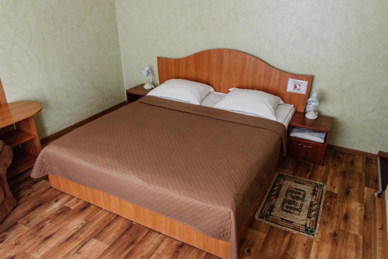 Hotel Гостинний Двір "Марія" à Kropyvnytsky Extérieur photo