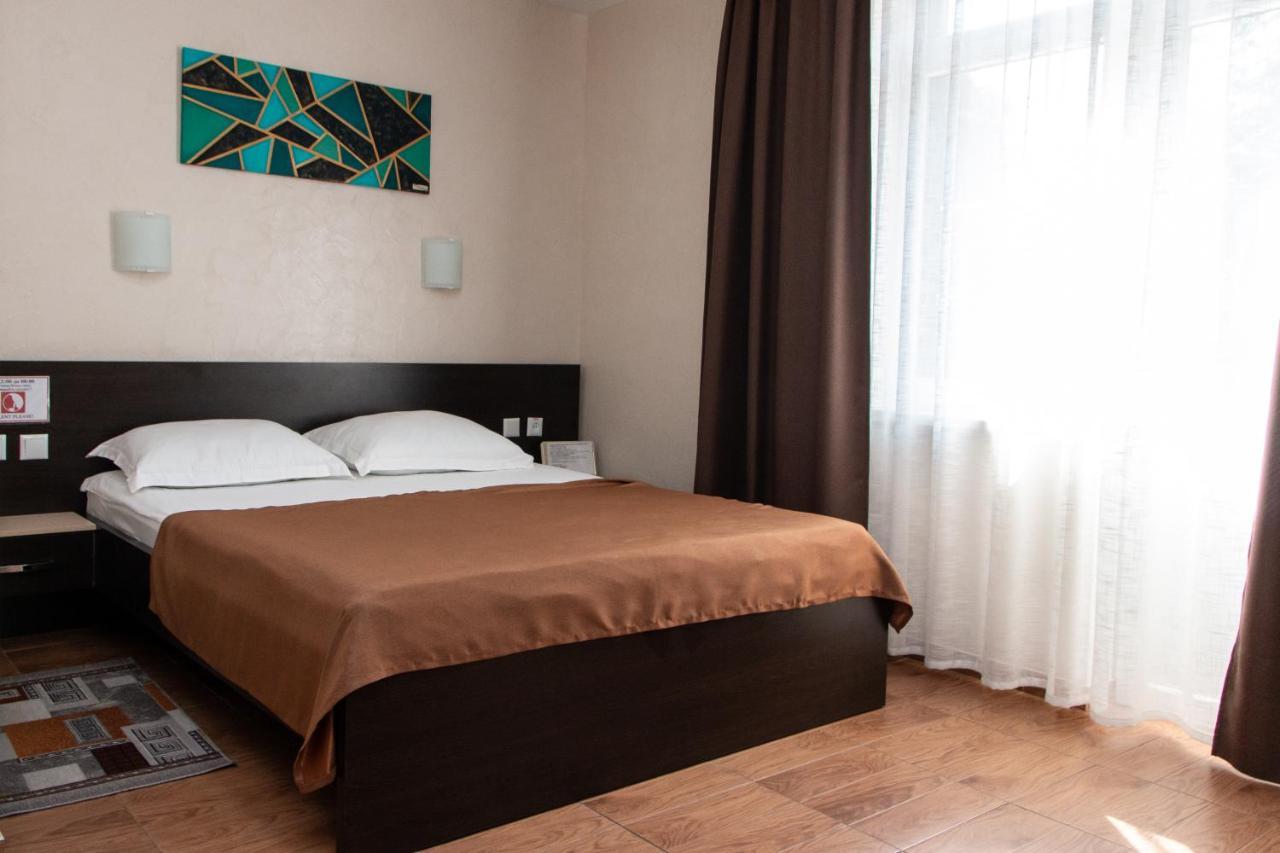 Hotel Гостинний Двір "Марія" à Kropyvnytsky Extérieur photo