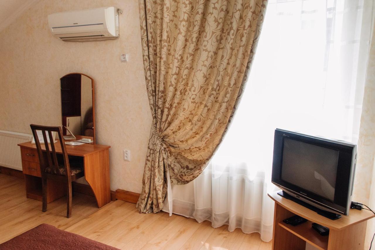 Hotel Гостинний Двір "Марія" à Kropyvnytsky Extérieur photo