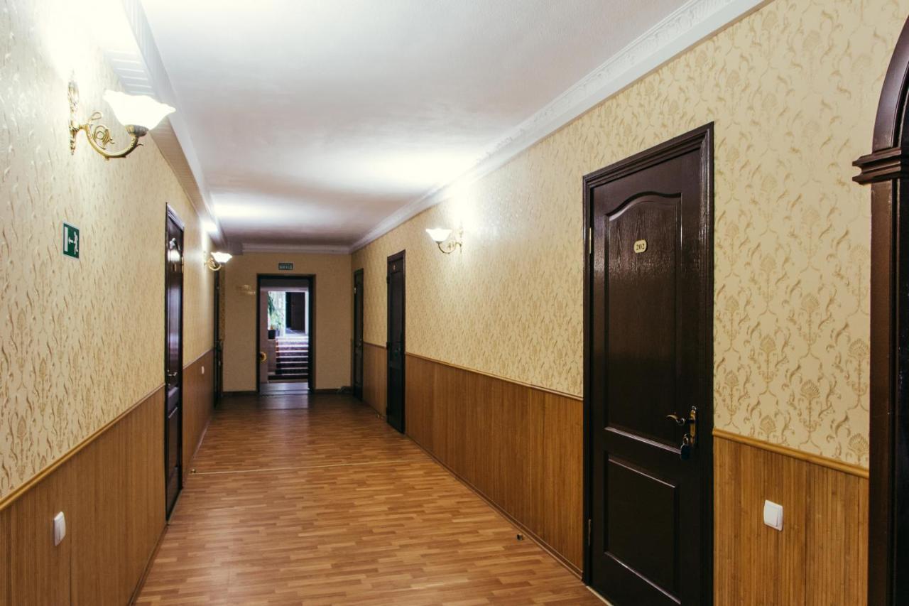 Hotel Гостинний Двір "Марія" à Kropyvnytsky Extérieur photo