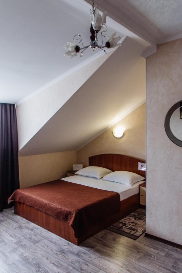 Hotel Гостинний Двір "Марія" à Kropyvnytsky Extérieur photo