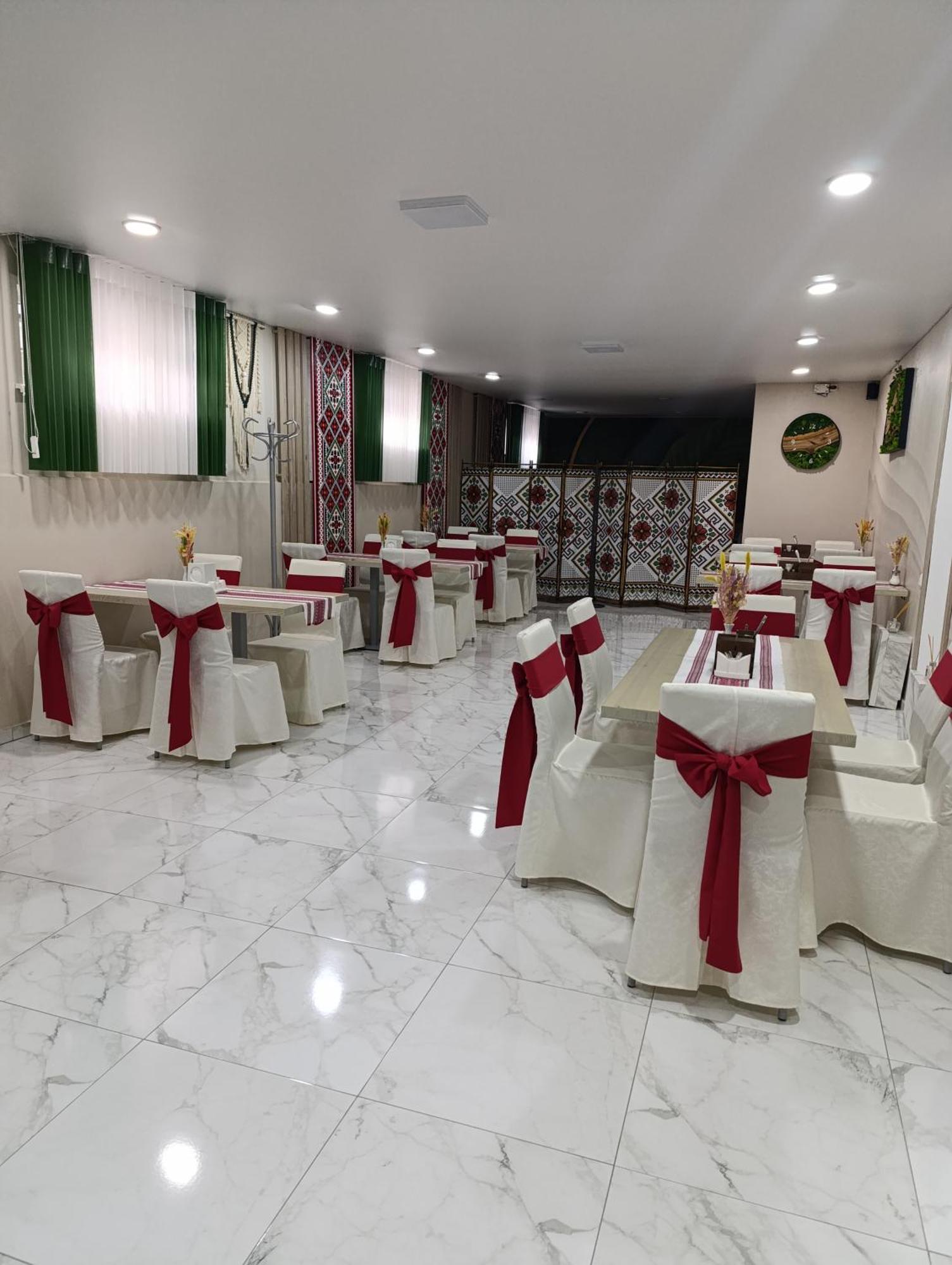 Hotel Гостинний Двір "Марія" à Kropyvnytsky Extérieur photo